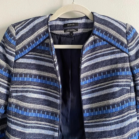 RW&Co Striped Tweed Blue Striped Open Front Cropped Blazer Jacket Size 2 - Picture 3 of 13